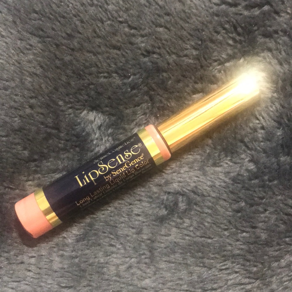 Bravo Lipsense